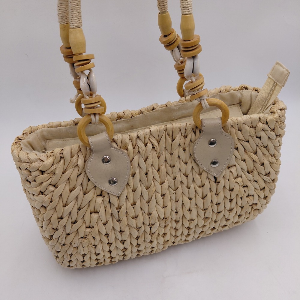White Stag Woven Straw Purse Bag Tan Shell Wood Top Handle Beach Resort Handbag